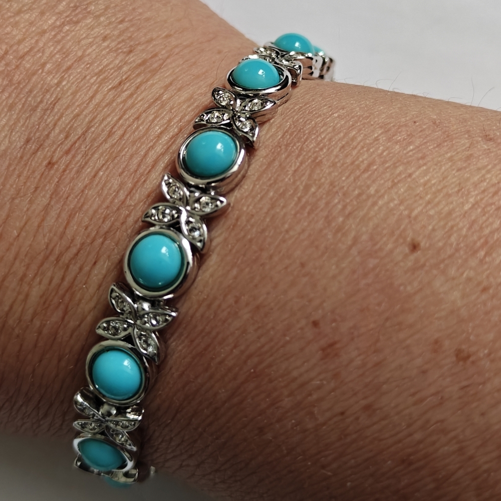Superb D'Orlan Turquoise Glass & Crystals Bracelet NWOT
